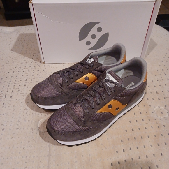 Saucony Shoes - Saucony Women's Gray and Gold Athletic Shoes